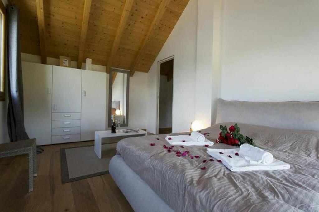 Lavanda house - breathtaking view - Bellano Buitenkant foto