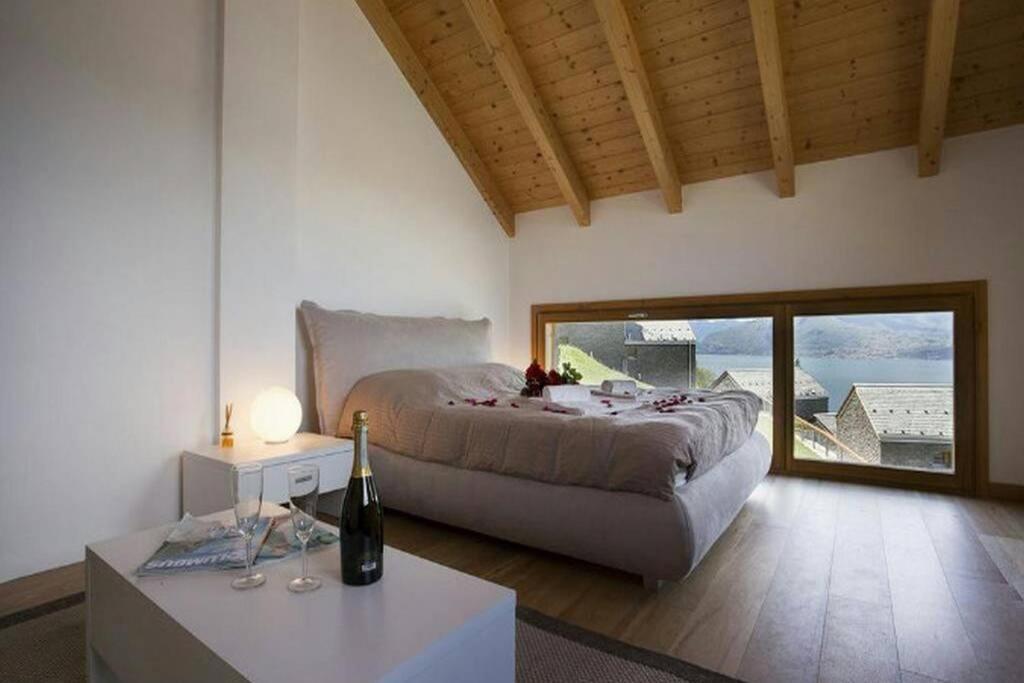 Lavanda house - breathtaking view - Bellano Buitenkant foto